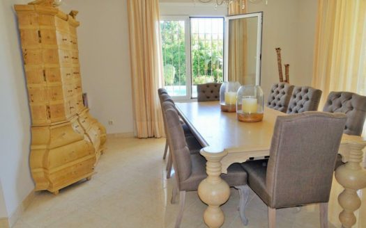 5 bedrooms Villa in Nueva Andalucia