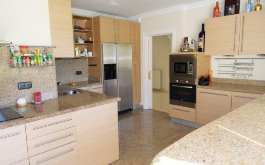 5 bedrooms Villa in Nueva Andalucia