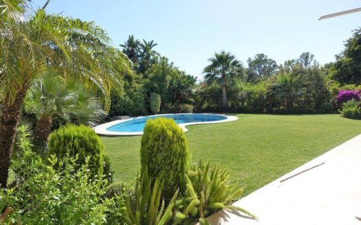 5 bedrooms Villa in Nueva Andalucia