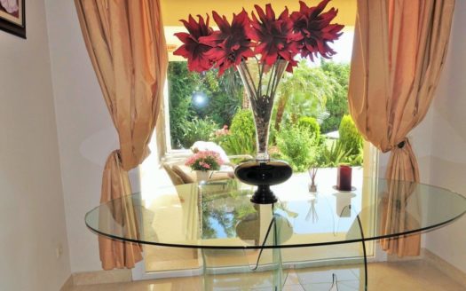 5 bedrooms Villa in Nueva Andalucia