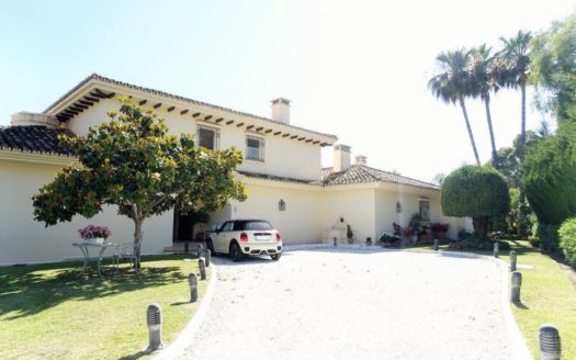 5 bedrooms Villa in Nueva Andalucia