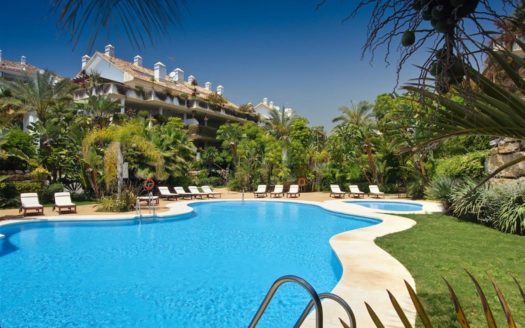 4 bedrooms Apartment in Milla de Oro