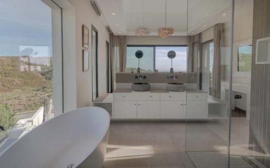 6 bedrooms Villa in Benahavis