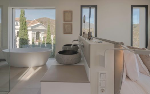 6 bedrooms Villa in Benahavis