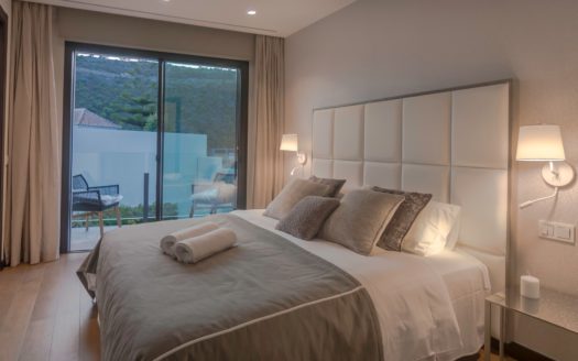 6 bedrooms Villa in Benahavis