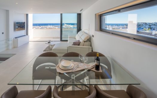 2 bedrooms Apartment in Puerto Banus