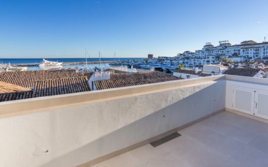 2 bedrooms Apartment in Puerto Banus