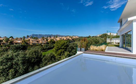 5 bedrooms Villa in Los Monteros