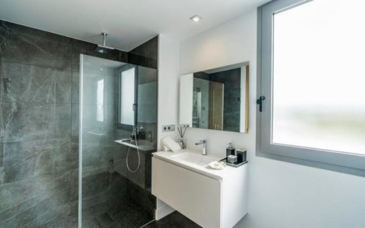 5 bedrooms Villa in Los Monteros