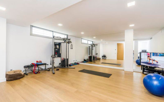 5 bedrooms Villa in Los Monteros