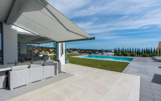 5 bedrooms Villa in Los Monteros