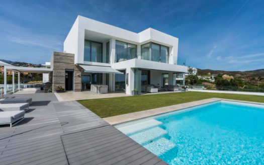 5 bedrooms Villa in Los Monteros