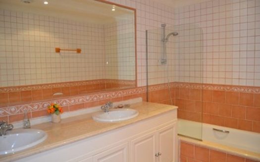 4 bedrooms Villa in Nueva Andalucia