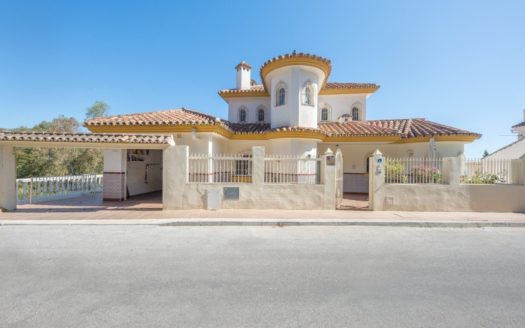 Villa de 8 dormitorios en Mijas Costa