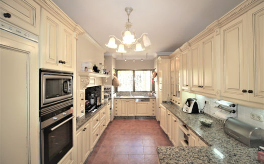 4 bedrooms Villa in Nueva Andalucia