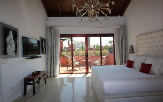 3 bedrooms Penthouse in Menara Beach