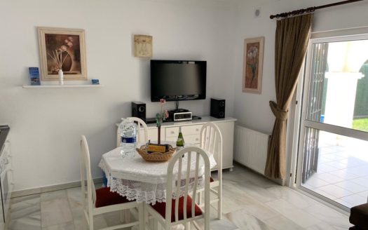 4 bedrooms Villa in Beachside