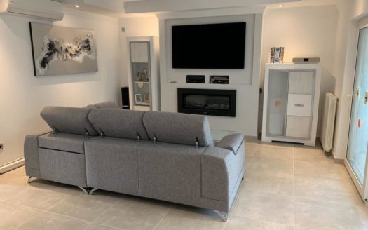 4 bedrooms Villa in Beachside