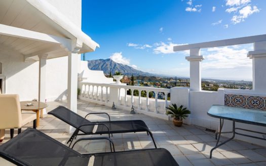 3 bedrooms Penthouse in Las Colinas de Marbella