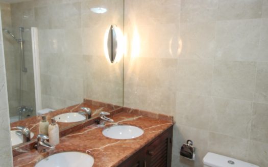 3 bedrooms Apartment in Nueva Andalucia