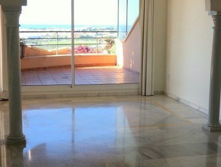 2 bedrooms Apartment in Nueva Andalucia
