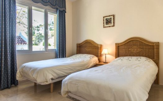 6 bedrooms Villa in Nueva Andalucia