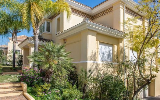 6 bedrooms Villa in Nueva Andalucia