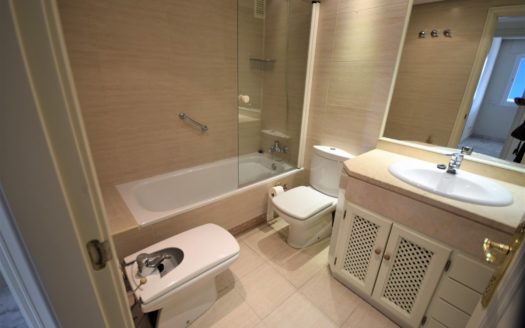 2 bedrooms Apartment in Marina Banús