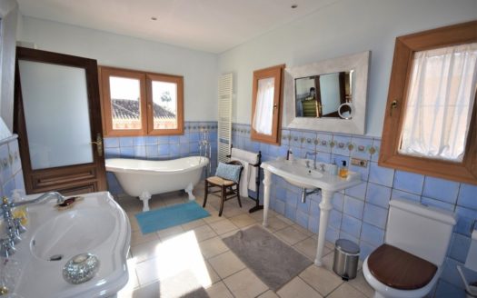 5 bedrooms Villa in Valdeolletas