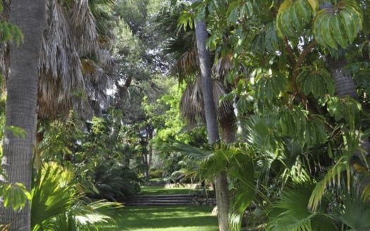 6 bedrooms Villa in Los Monteros