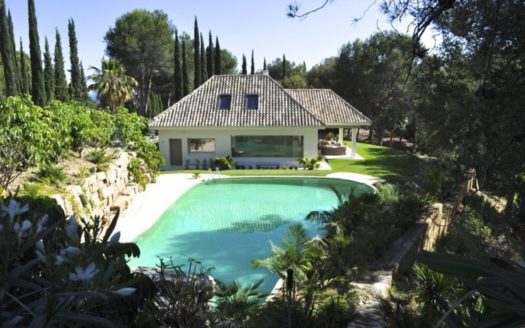 6 bedrooms Villa in Los Monteros