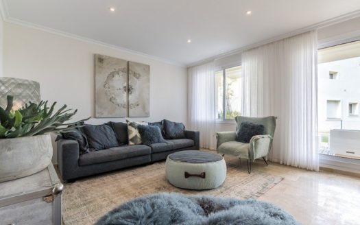 Apartamento de 2 dormitorios en Elviria