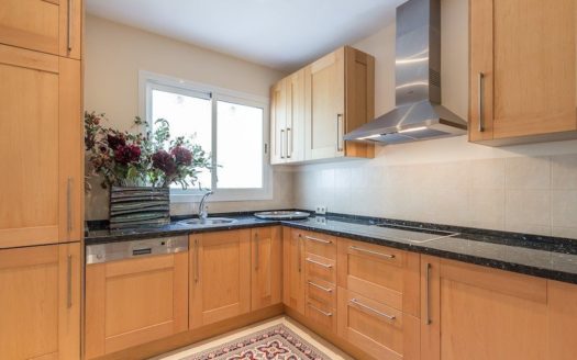 Apartamento de 2 dormitorios en Elviria