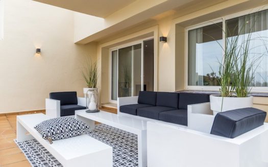 Apartamento de 2 dormitorios en Elviria