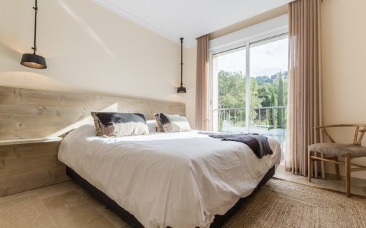 Apartamento de 2 dormitorios en Elviria