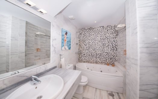 3 bedrooms Villa in Benahavis