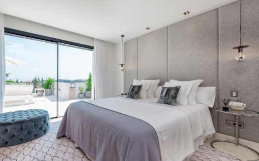 5 bedrooms Villa in Nueva Andalucia