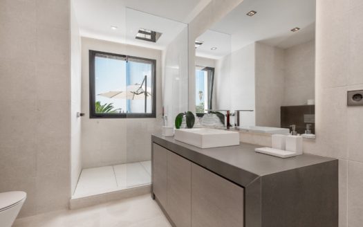 5 bedrooms Villa in Nueva Andalucia