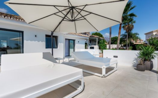 5 bedrooms Villa in Nueva Andalucia