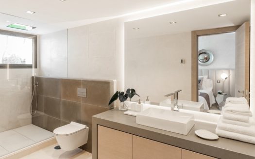 5 bedrooms Villa in Nueva Andalucia