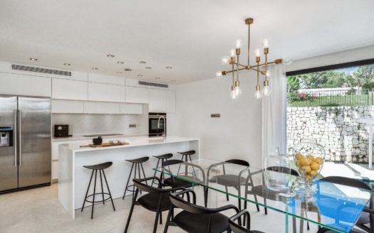 5 bedrooms Villa in Nueva Andalucia