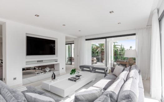 5 bedrooms Villa in Nueva Andalucia