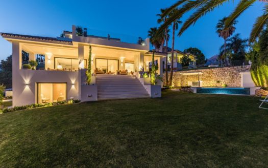 5 bedrooms Villa in Nueva Andalucia