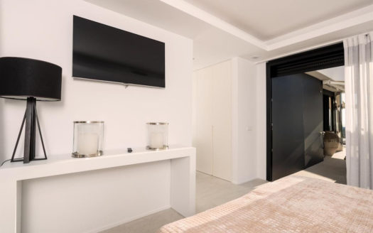 3 bedrooms Penthouse in Nueva Andalucia