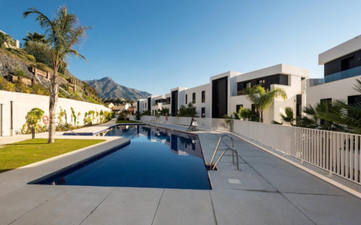 3 bedrooms Penthouse in Nueva Andalucia