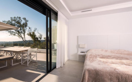 3 bedrooms Penthouse in Nueva Andalucia