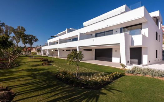 3 bedrooms Penthouse in Nueva Andalucia