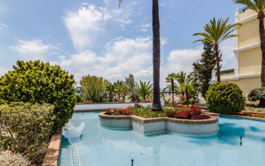 2 bedrooms Apartment in Aloha Gardens