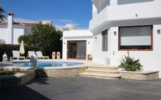 3 bedrooms Villa in Marbesa Playa