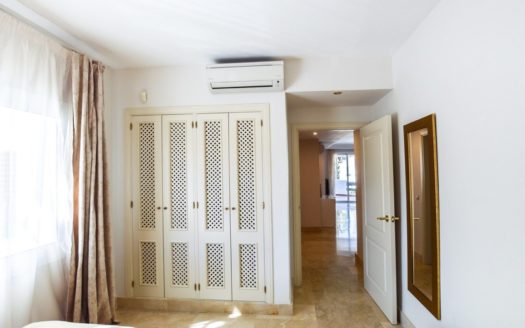 2 bedrooms Apartment in Jardines de Aldaba